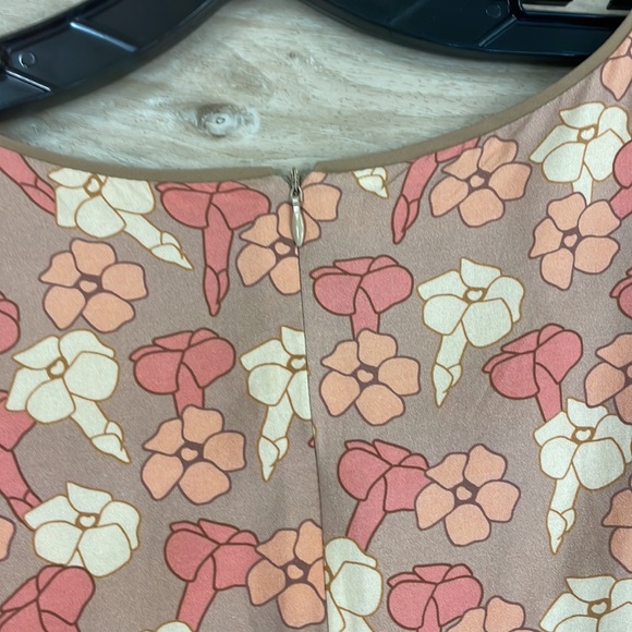 NWT LeiKinis Hawaiian Authentic dress. puakenikeni - Picture 6 of 8